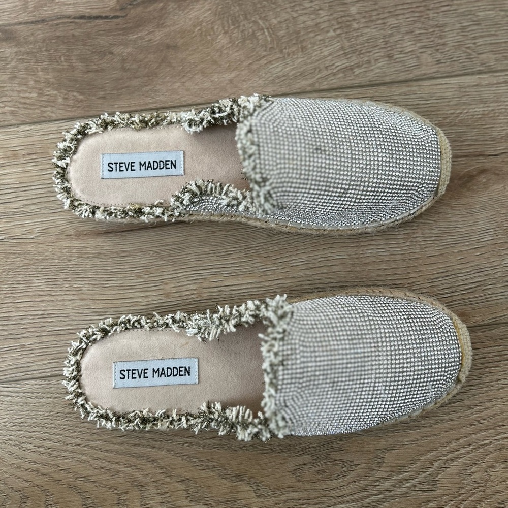 Steve Madden Women's Textured Gray Mules